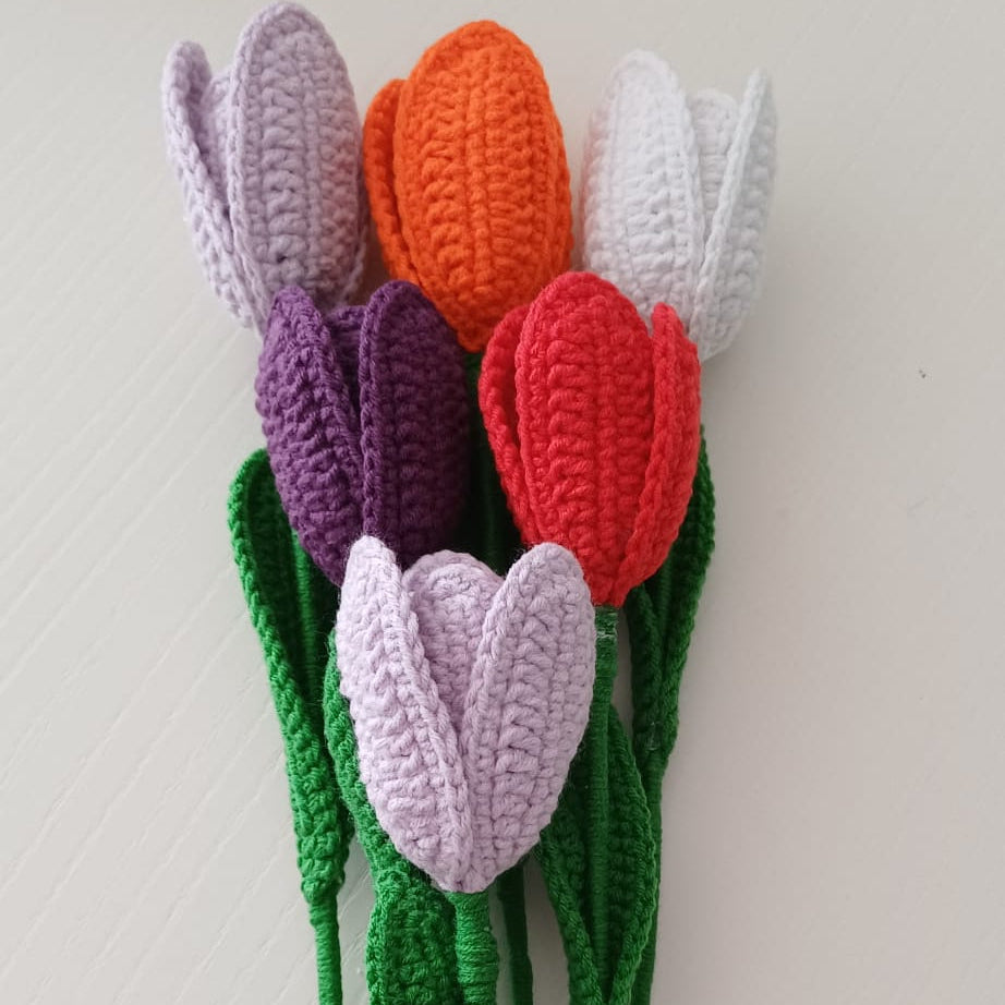 El Örgüsü Amigurumi Lale - Tekli Dekoratif Örgü Çiçek
