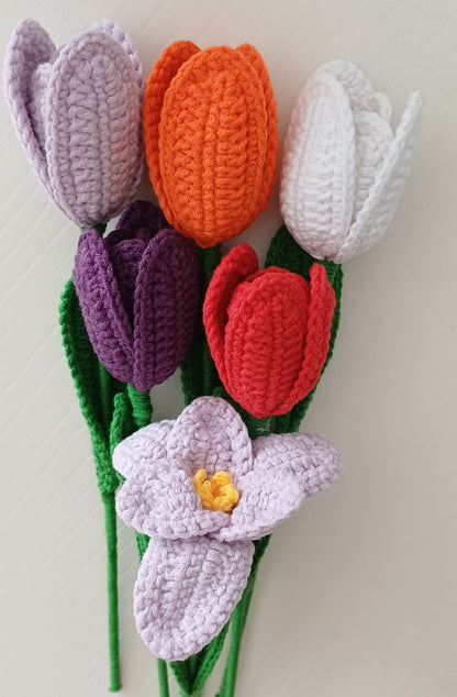 El Örgüsü Amigurumi Lale - Tekli Dekoratif Örgü Çiçek