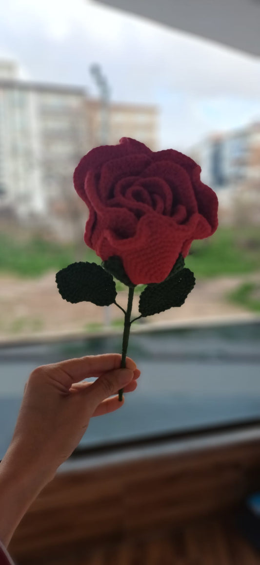 Sonsuz Aşk: El Örgüsü Tekli Kırmızı Gül - Solmayan Hediye